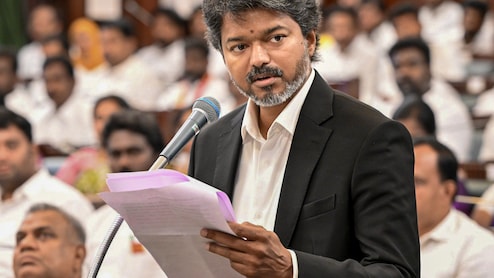 Which Way Will AIADMK Rebels Turn? Trust Vote For Vijay Is EPS Battleground