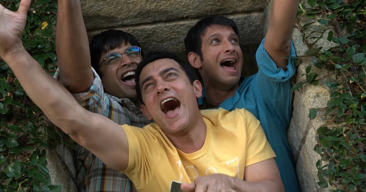 Aamir Khan, R Madhavan and Sharman Joshi in 3 Idiots