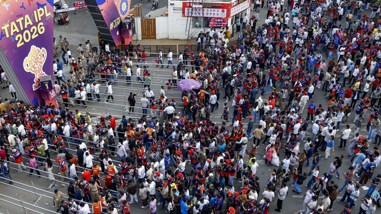 IPL 2026 Final: Sea Of RCB Fans Outside Ahmedabad Stadium Ahead Of Title Clash