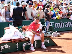 Stan Wawrinka Waves Emotional Goodbye To French Open After Losing In 1st Round