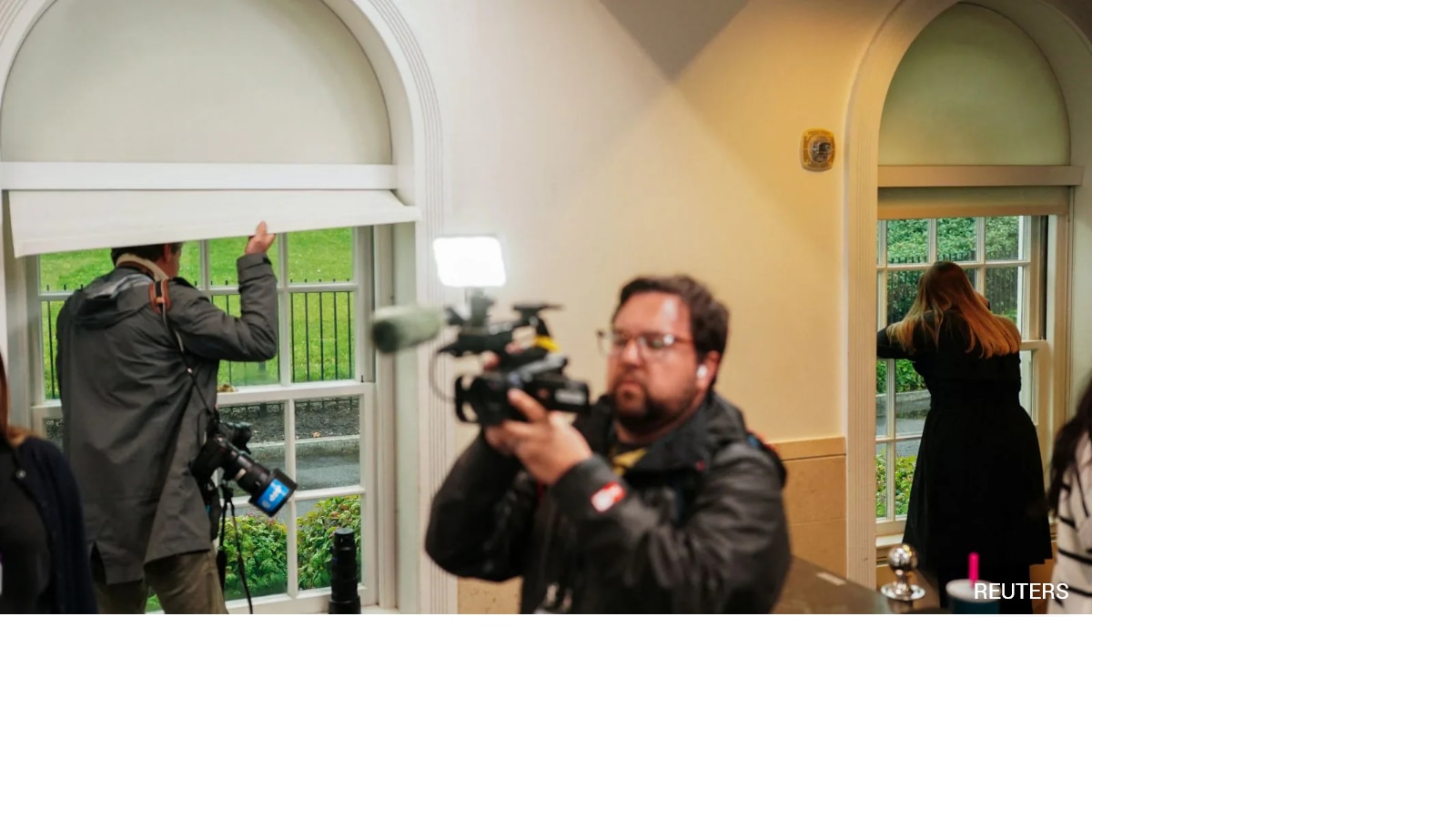 Video: Journalists Duck For Cover As Gunman Opens Fire Outside White House