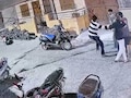 VIDEO: उज्जैन में मामूली विवाद पर युवक को चाकू घोंपकर मार डाला, CCTV में वारदात कैद, आरोपी फरार
