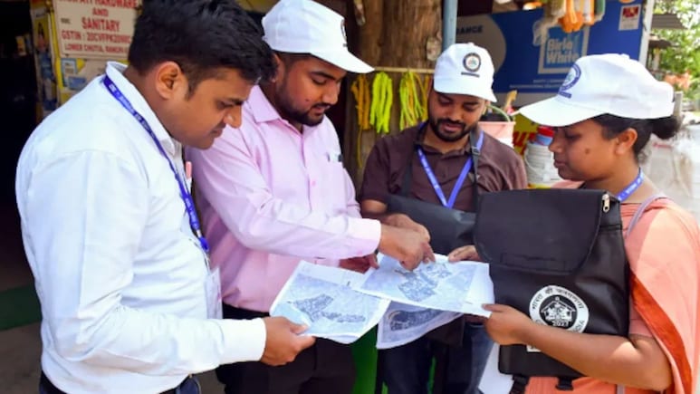 Census 2026: घर से दूर रहकर काम या पढ़ाई कर रहे हैं? तो कहां होगी आपकी जनगणना, जानिए क्या हैं नियम