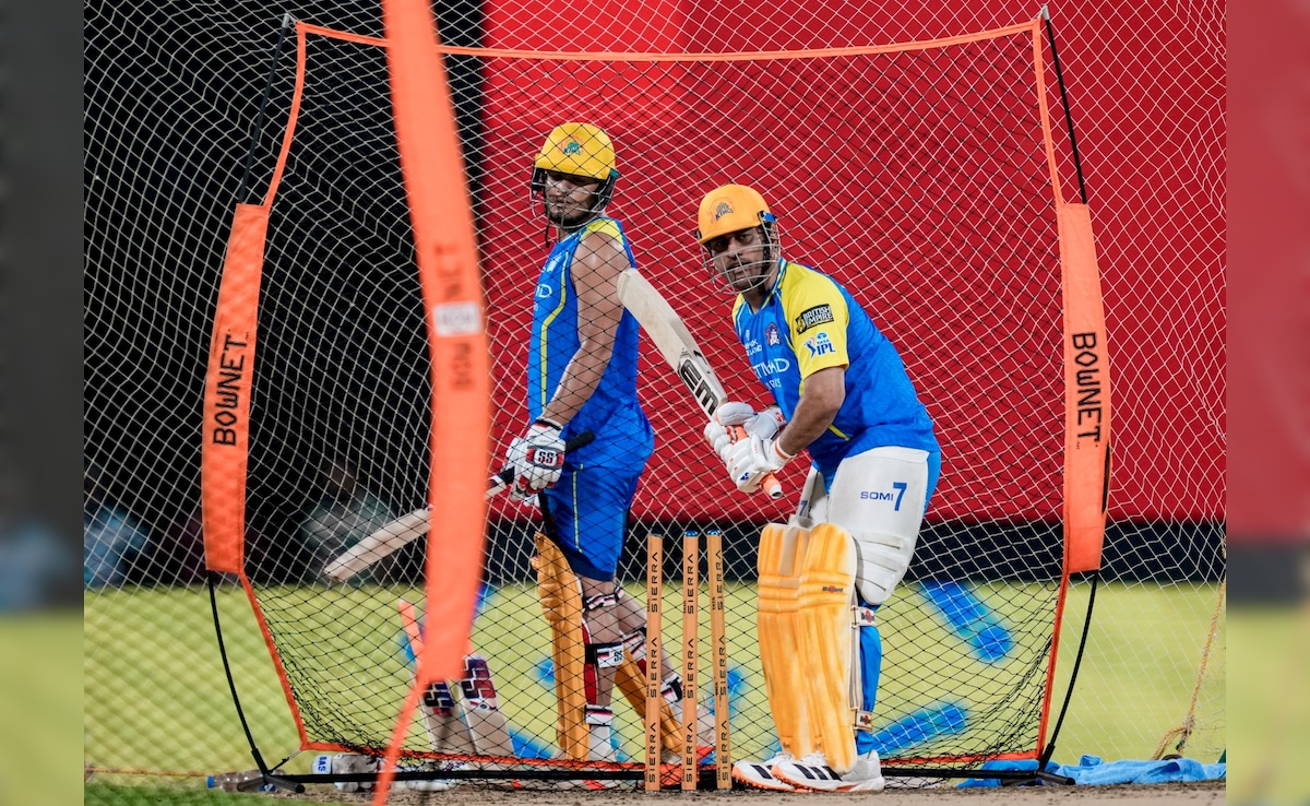 CSK vs SRH IPL 2026: MS Dhoni चेपॉक आएंगे, लैप ऑफ ऑनर में लेंगे हिस्सा, SRH के खिलाफ मैच खेलेंगे या नहीं?