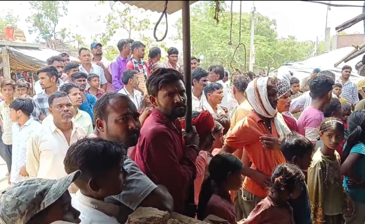 'चौखट पर बारात आई तो डोली नहीं, अर्थी उठेगी', प्रेमी ने नाबालिग प्रेमिका की गला रेतकर हत्या की... फिर खुद फंदे से लटका