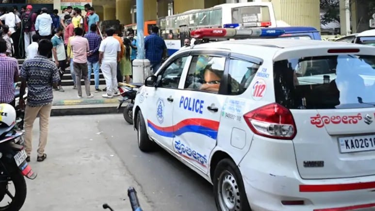 गे डेटिंग ऐप से फंसा मिलने बुलाया, फिर चाकू गोदकर लूटा, बेंगलुरू में सिविल इंजीनियर को गैंग ने ऐसे बनाया निशाना