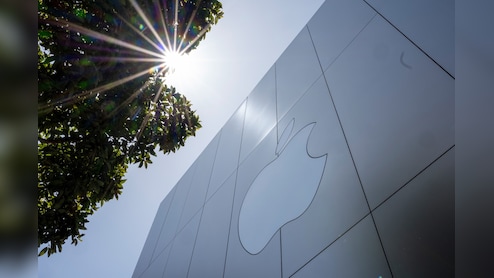 Apple Explores Using Intel, Samsung to Build Device Processors