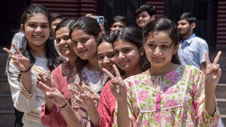 HBSE 12th Result 2026: हरियाणा बोर्ड ने जारी किया 12वीं का रिजल्ट, इन तीन वेबसाइट्स पर करें चेक