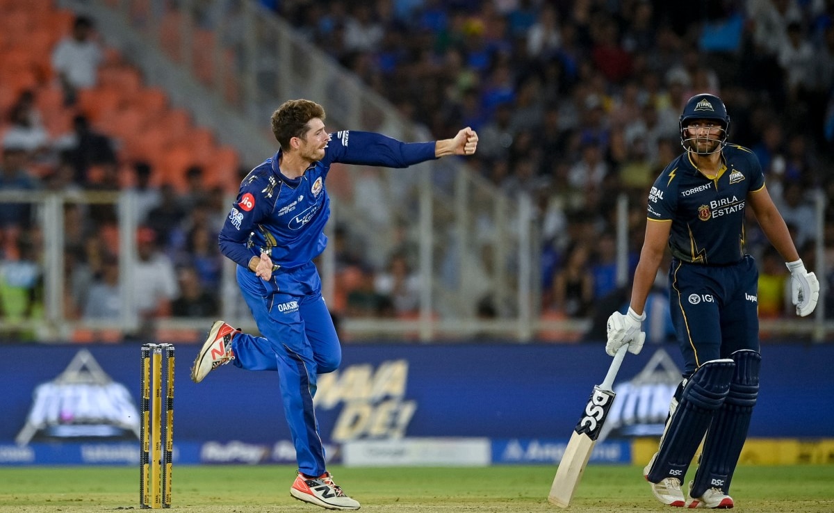 Mitchell Santner Sidelined For At Least A Month Due To Shoulder Injury