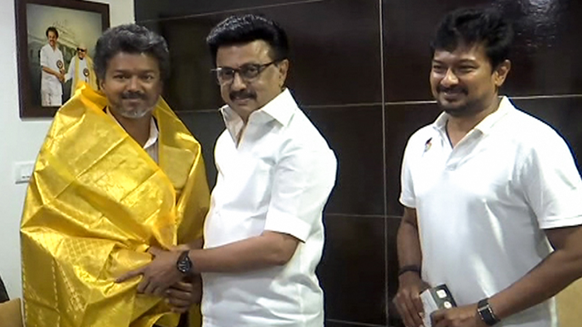 24 Hours After Warm Hug, DMK Turns on Vijay in Explosive Assembly Showdown