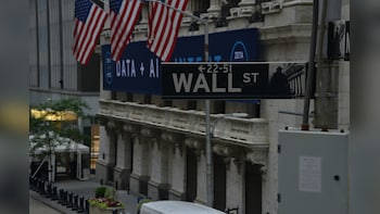 US Stock Market Today: Dow Jones Rises, S&P 500 Hits Record High As Iran-US Talks Make Progress; Apple Shares Surge