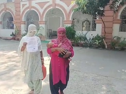 Bihar: शादी से पहले बनी मां, अब वादे से मुकरा प्रेमी, 1 महीने का बच्चा गोद में लिए चक्कर काट रही युवती
