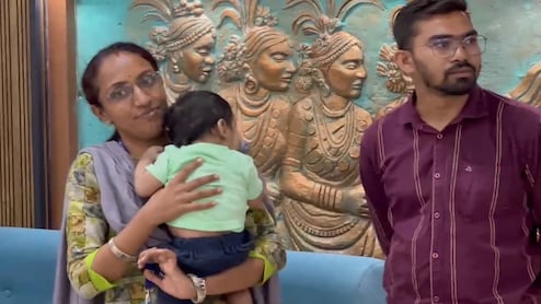 छत्तीसगढ़ के बच्चे को दुबई के NRI कपल ने किया अडॉप्ट, निखिल-स्नेहा का इंतजार हुआ खत्&zwj;म