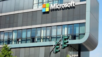 Anthropic In Talks With Microsoft For Custom AI Chips: Report