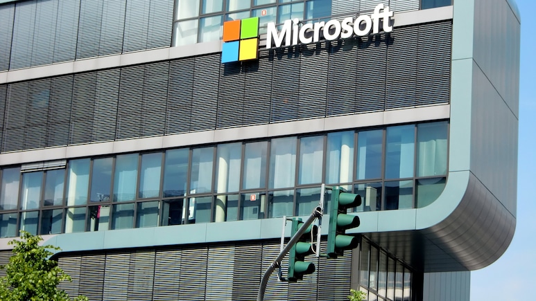 Anthropic In Talks With Microsoft For Custom AI Chips: Report