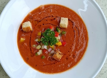 8 Easy Cold Soups That Are Perfect For Hot Summer Nights