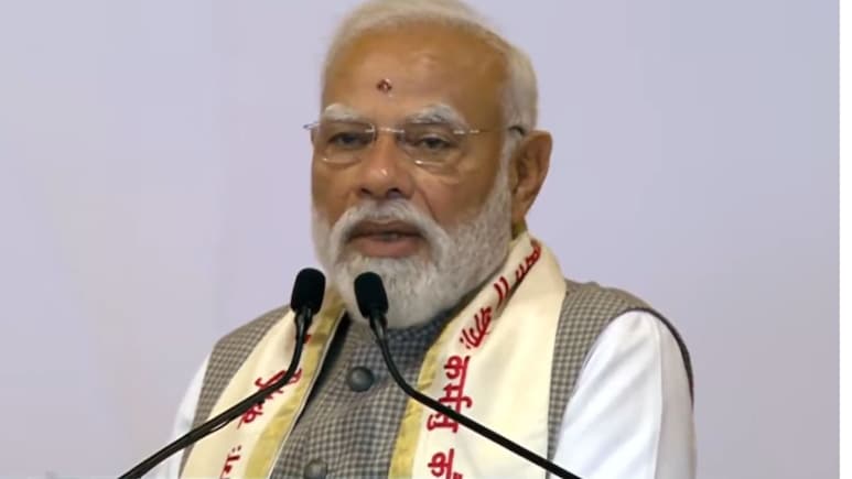 बेंगलुरु में PM मोदी के कार्यक्रम से पहले फुटपाथ पर मिली जिलेटिन की छड़ें, विस्फोटक बनाने में होता है इस्तेमाल