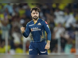 RCB vs GT: करामाती राशिद खान साबित होंगे सबसे बड़े 'गेम चेंजर'! RCB के खिलाफ जबरदस्त है रिकॉर्ड