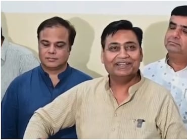 'राजस्थान में जो नेता अपनी सीट नहीं बचा पाए वो बंगाल में जीत कैसे दिलाएंगे? राजेंद्र राठौड़ को क्रेडिट देने पर डोटासरा का सवाल