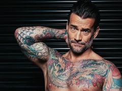 WWE News: CM Punk Spotted During WWE Break Looking Absolutely Jacked In Viral Fan Gym Footage