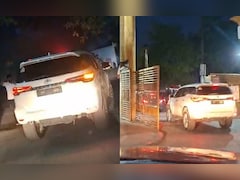 ग्रेटर नोएडा में नियमों की धज्जियां, पुलिस लोगो लगी फॉर्च्यूनर में हूटर-सायरन का अवैध इस्तेमाल
