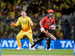 IPL 2026 Points Table: हैदराबाद- गुजरात प्लेऑफ में, चेन्नई की हार से बिगड़ा गणित, ऐसा है समीकरण