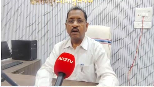 Fake Teacher: शिक्षक के खेल ने शिक्षा के अफसरों के उड़ाए होश, फर्जी पिता के नाम पर कर रहा था नौकरी, हेड मास्टर निलंबित