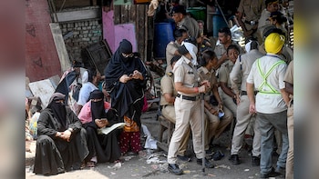 Mumbai's Bandra Sees Violence Amid Demolition Of Unauthorised Mosque Structure: Reports