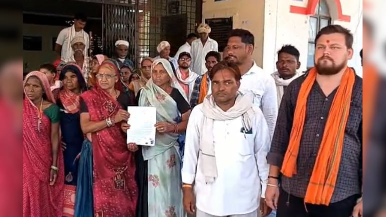 नर्मदा पाइपलाइन टूटी, भीषण जल संकट से परेशान 150 परिवार; पानी की तलाश में दर-दर भटक रहे&nbsp;
