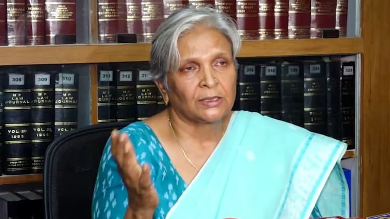 ट्विशा शर्मा की सास आईं मीडिया के सामने, बोलीं- मैं उसकी मेंटल थेरेपी नहीं कर पाई