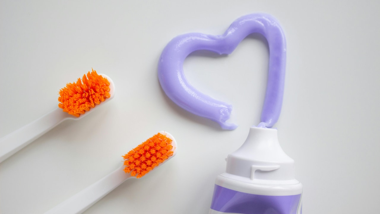 Daily use of sensitivity toothpaste can improve comfort while eating hot or cold foods.
