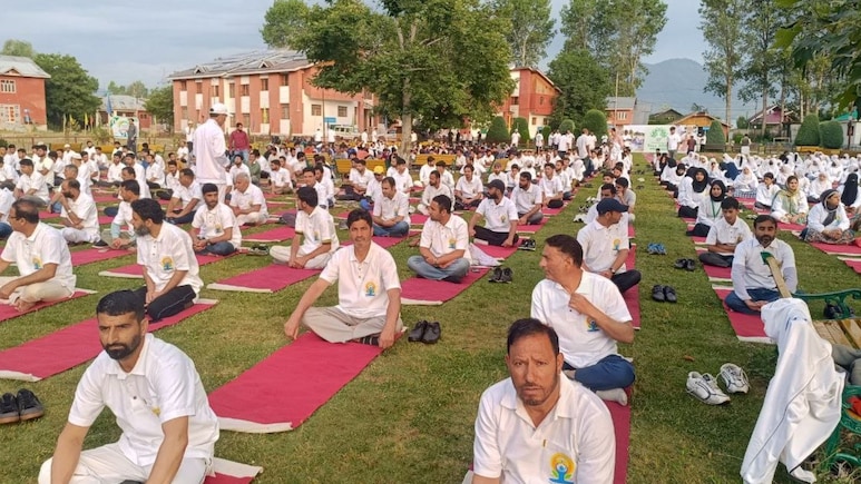 इस बार पश्चिम बंगाल में होगा योग दिवस का कार्यक्रम, आने के लिए करना होगा ऑनलाइन रजिस्ट्रेशन, क्या है थीम?
