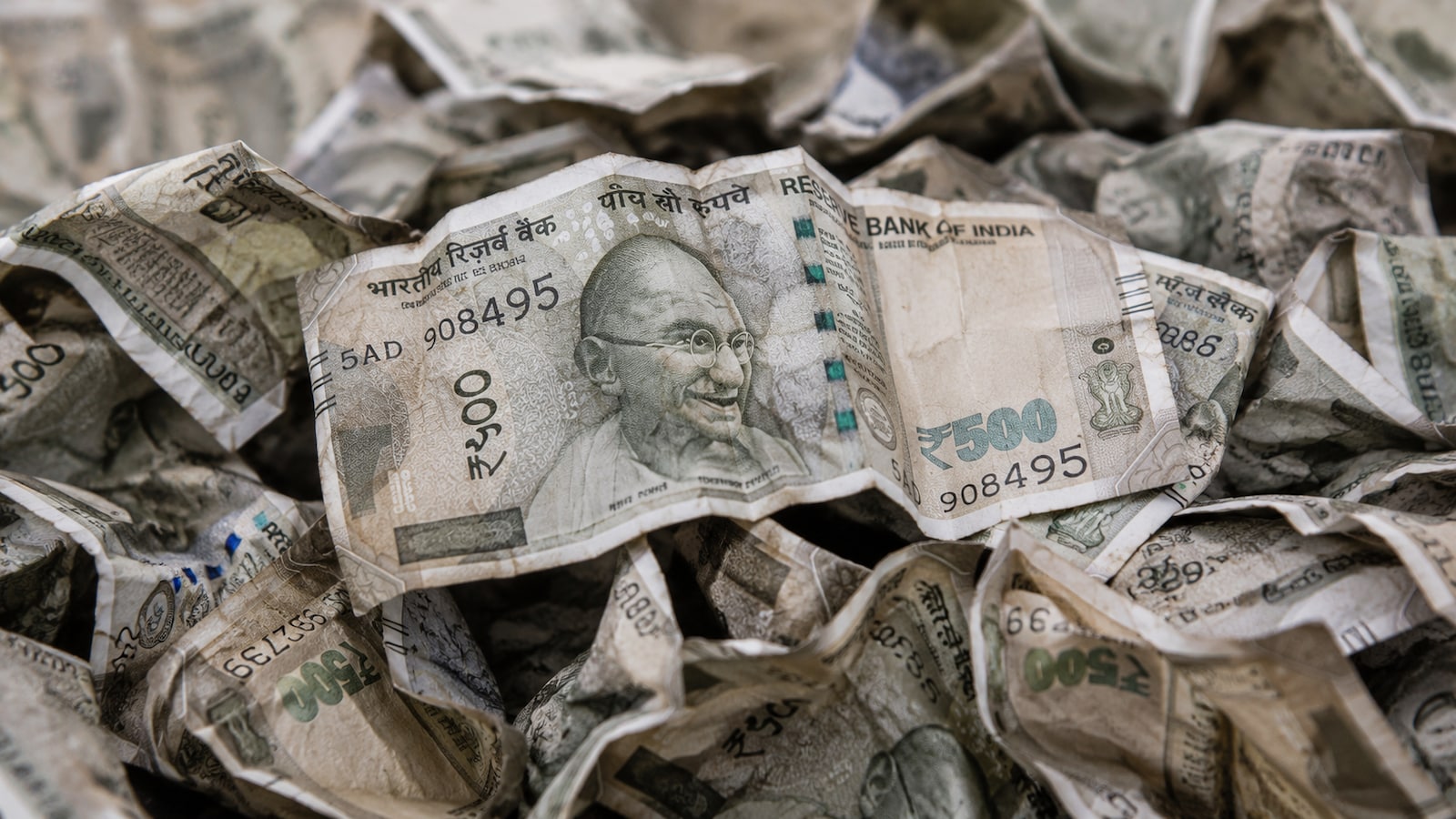 Don’t Panic At 100/$: Arvind Panagariya Urges RBI To Let Rupee Depreciate
