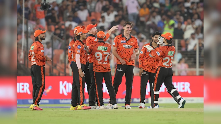IPL 2026: हैदराबाद पर लटकी प्ले-ऑफ राउंड से बाहर होने की तलवार, RCB से मैच होगा नॉकआउट! जानें यहां से कैसे मिलेगा टिकट