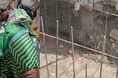 सरिया महिला के पेट के आर-पार, उज्जैन नगर निगम की लापरवाही से हुआ दर्दनाक हादसा
