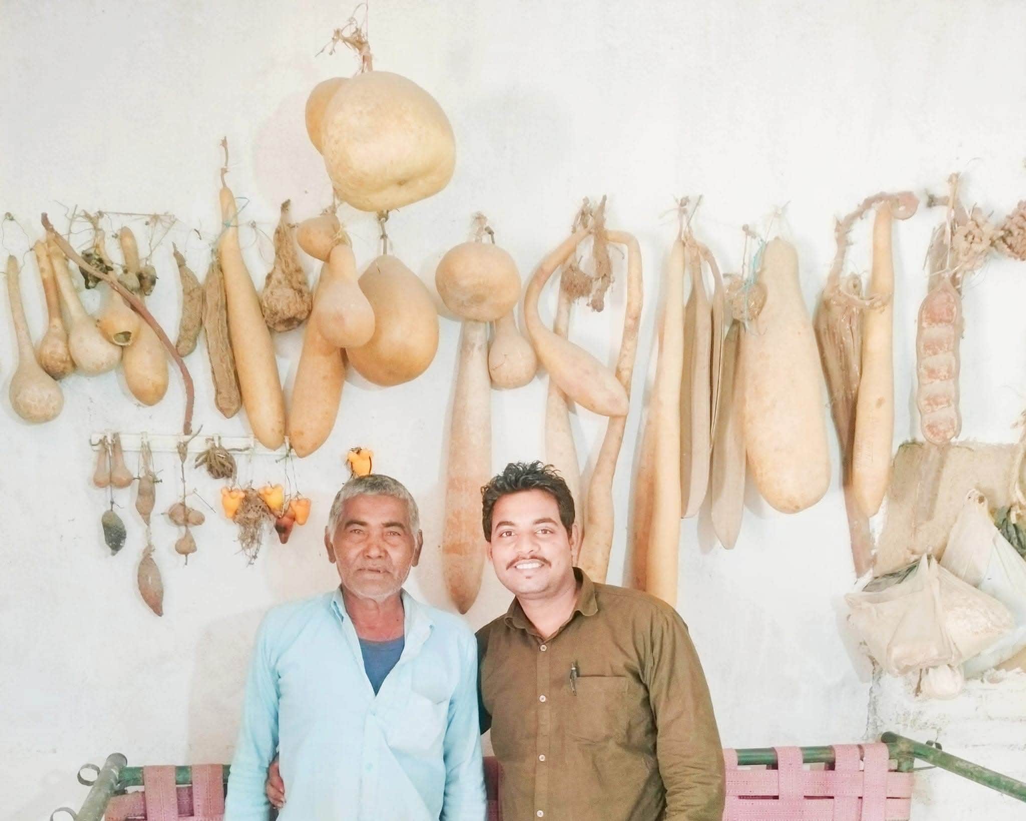 अपनी अनोखी खेती से चर्चा में आए सतना जिले के किसान राम लौटन कुशवाहा