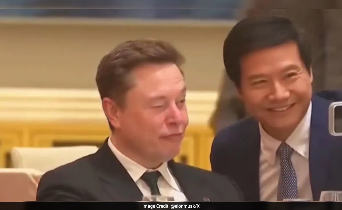 Elon Musk Caught Making Faces At State Dinner While On China Visit With Trump