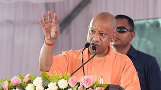 लखनऊ, गाजियाबाद में हत्याएं, सीएम योगी ने अधिकारियों की ली क्&zwj;लास, जानें- किन अधिकारियों को हटाया