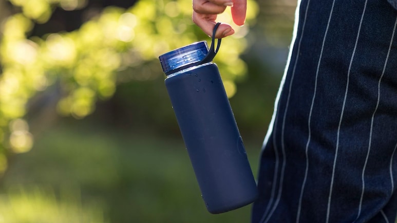 बैग में Leak कर रही है पानी की बोतल? ये हैं टॉप क्&zwj;लास Leakproof Water Bottle