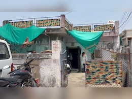 दुर्ग में परिवार के चार लोगों की मौत, पति-पत्नी फांसी पर लटके थे, बच्चों का बेड पर मिला शव