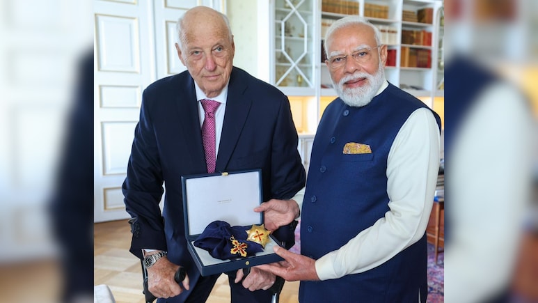 प्रधानमंत्री मोदी को नॉर्वे ने भी दिया सर्वोच्च नागरिक सम्मान, कुल 32 देशों से अब तक मिला