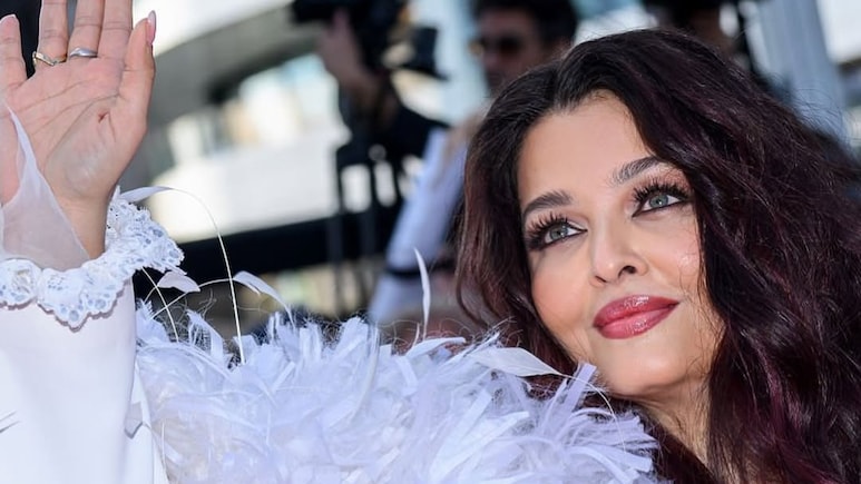 Aishwarya Rai Cannes Day 2: जलपरी के बाद लेडी बॉस अवतार, स्टनिंग लुक पर फैंस बोले - नजरें नहीं हट रही