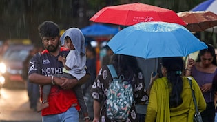 Rain Alert: गर्मी होगी छूमंतर! अगले तीन दिन आंधी के साथ आ रही बारिश, दिल्ली-UP और पहाड़ी इलाकों में भी मौसम मारेगा पलटी