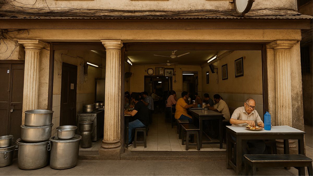 Which Is The Oldest Restaurant In India?