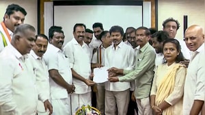 Vijay Stakes Claim But Lacks Numbers | Tamil Nadu Govt Formation Drama