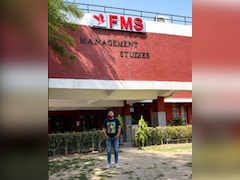Zomato Delivery Rider Cracks CAT, Secures Admission At FMS Delhi After Years Of Struggle
