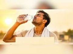 धूप से लौटने के बाद तुरंत पानी पीने की आदत पड़ सकती है भारी, जानें क्या कहते हैं एक्सपर्ट्स