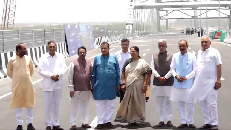 Nitin Gadkari, Rekha Gupta Inspect Sarai Kale Khan Section Of Delhi-Mumbai Expressway