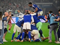 Schalke Return To Bundesliga After Three-Year Absence