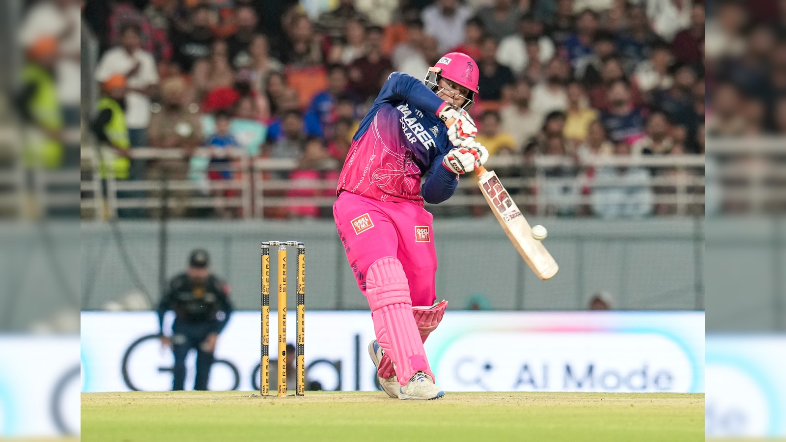 GT vs RR LIVE Score, IPL 2026 Qualifier 2:  वैभव सूर्यवंशी ने जड़ा अर्द्धशतक, राजस्थान की आधी टीम लौटी पवेलियन